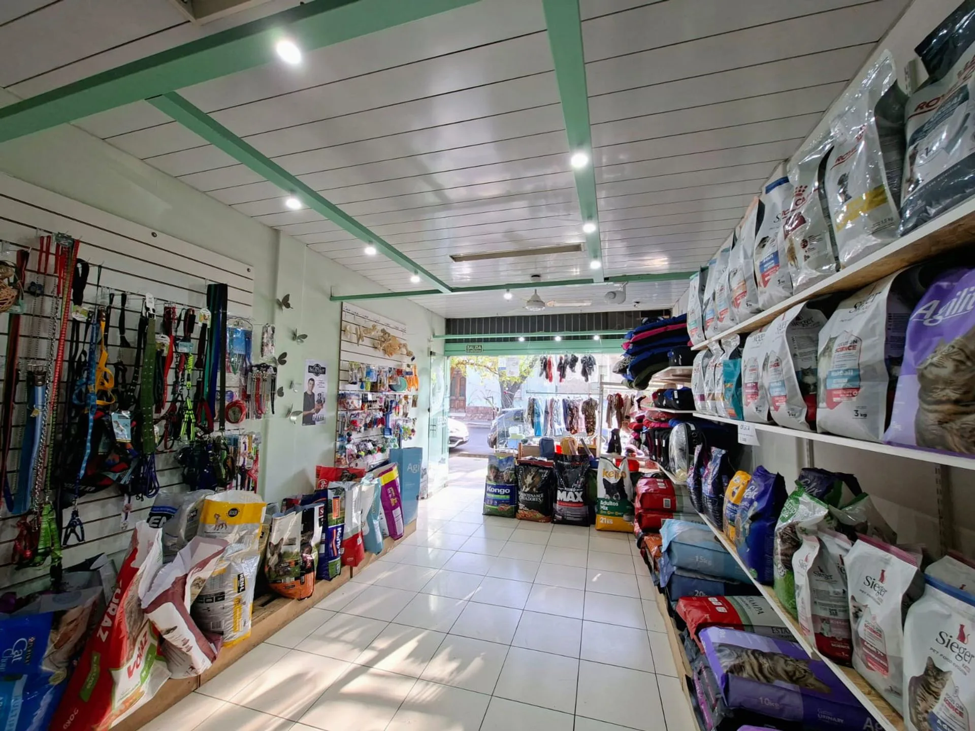 VENTA FONDO DE COMERCIO PET SHOP foto 5