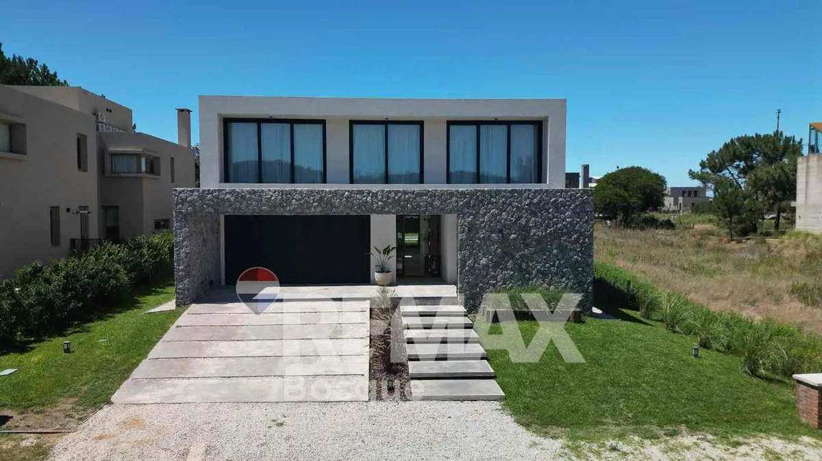 Casa 6 ambientes - Anticipo + Cuotas foto 2