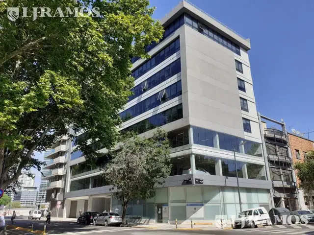 Alquiler de oficina de 480 m2 en San Telmo