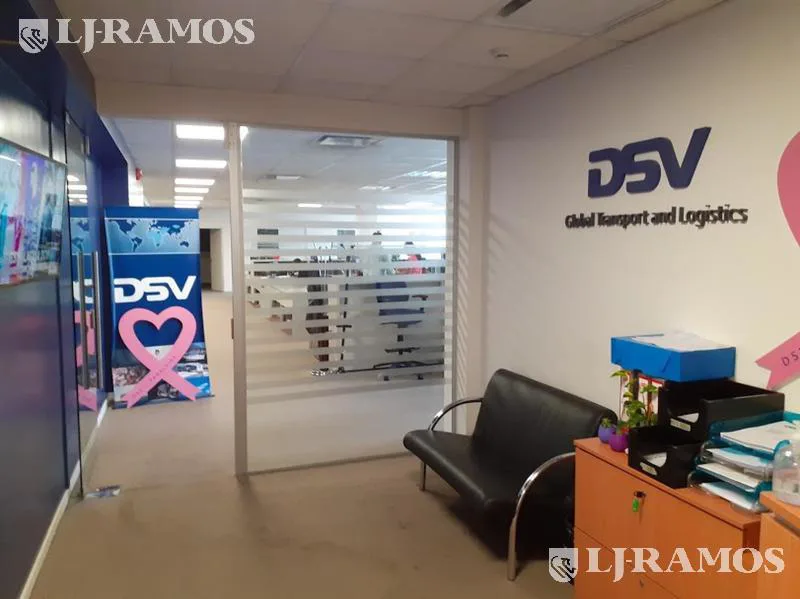 Alquiler de oficina de 480 m2 en San Telmo foto 4