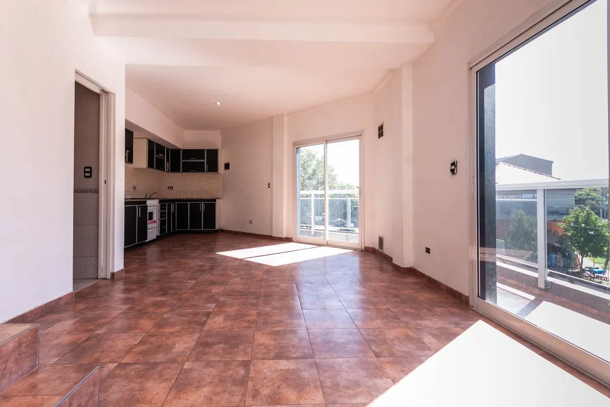 VENTA DEPARTAMENTO 3 AMB EN LANUS O. A  ESTRENAR foto 2