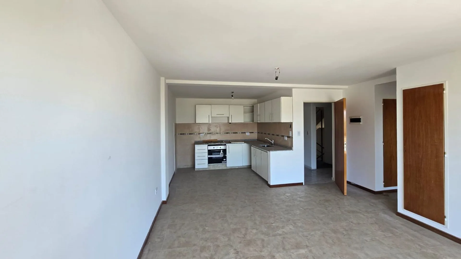 ALQUILER DEPARTAMENTO 2 AMBIENTES AVELLANEDA NUEVO foto 4
