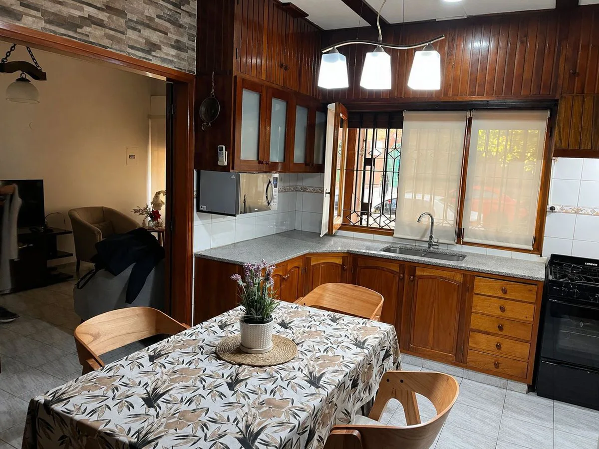 Exclusiva casa con piscina, en venta en Las Heras foto 5