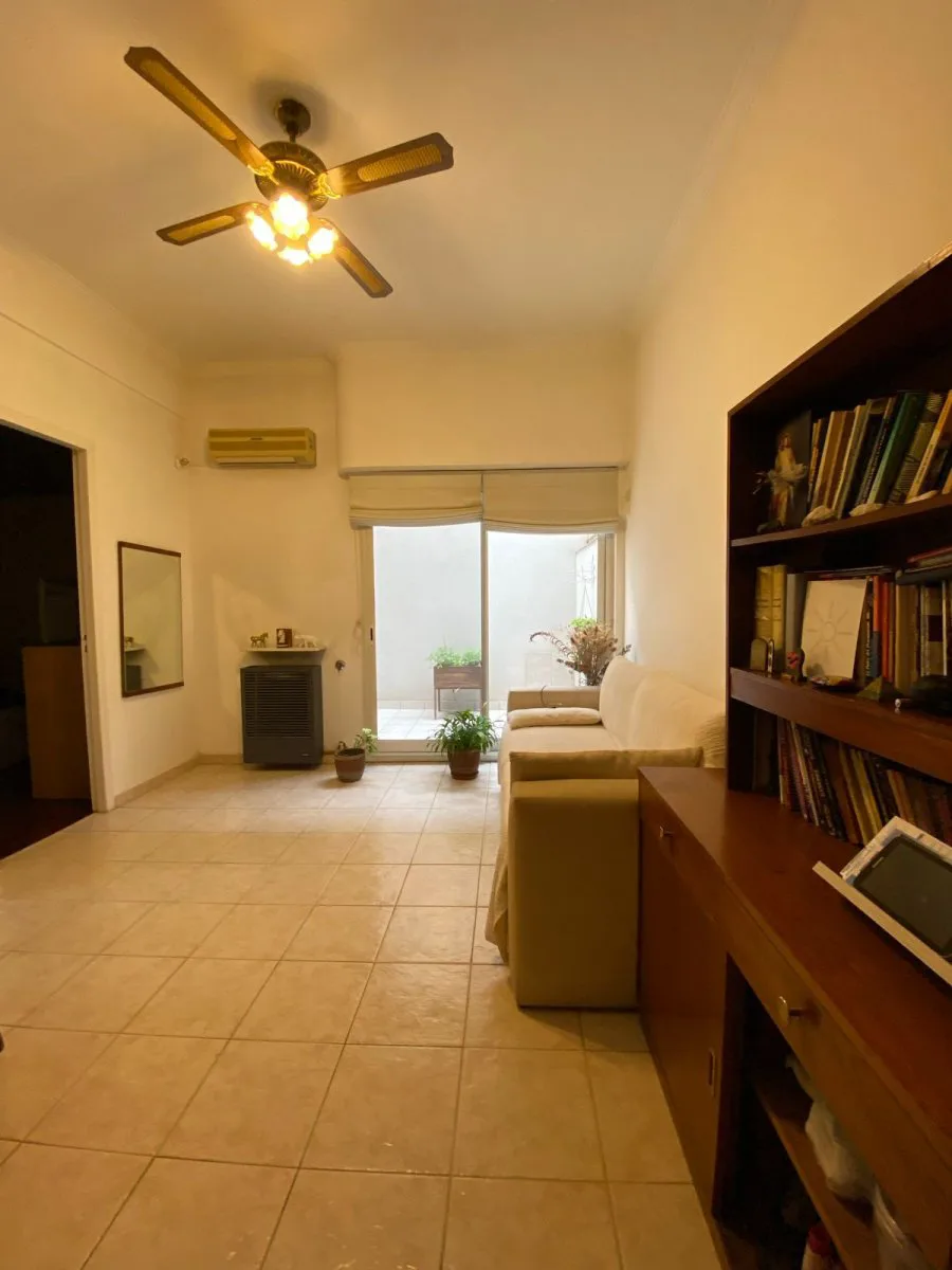 BAJO 20 % VENTA PH URQUIZA 2 AMBIENTES PATIO LAVADERO LUZ Y SOL 62M2 ALTOLAGUIRRE 1900 Y ECHEVERRIA RESIDENCIAL NO APTO CREDITO foto 2