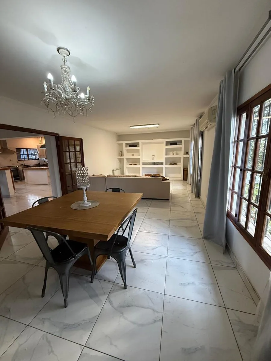 CASA DE 4 AMB. IMPECABLE Y MODERNA | APTA CREDITO foto 4