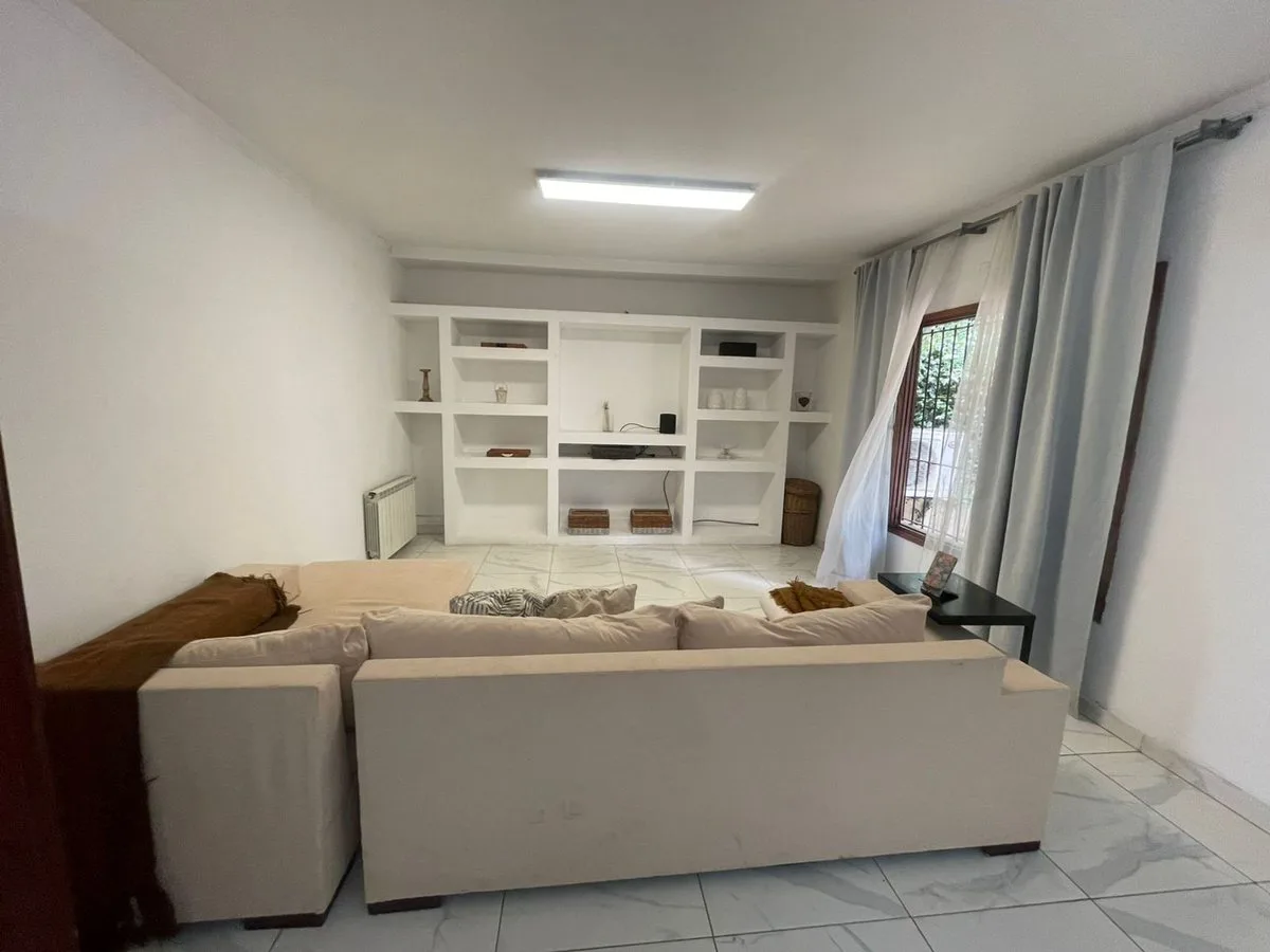 CASA DE 4 AMB. IMPECABLE Y MODERNA | APTA CREDITO foto 5