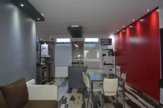 Departamento tipo casa 4 amb. en 1º piso. Villa Lugano foto 3