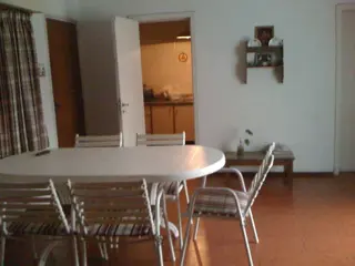 Importante Chalet en José Mármol foto 5