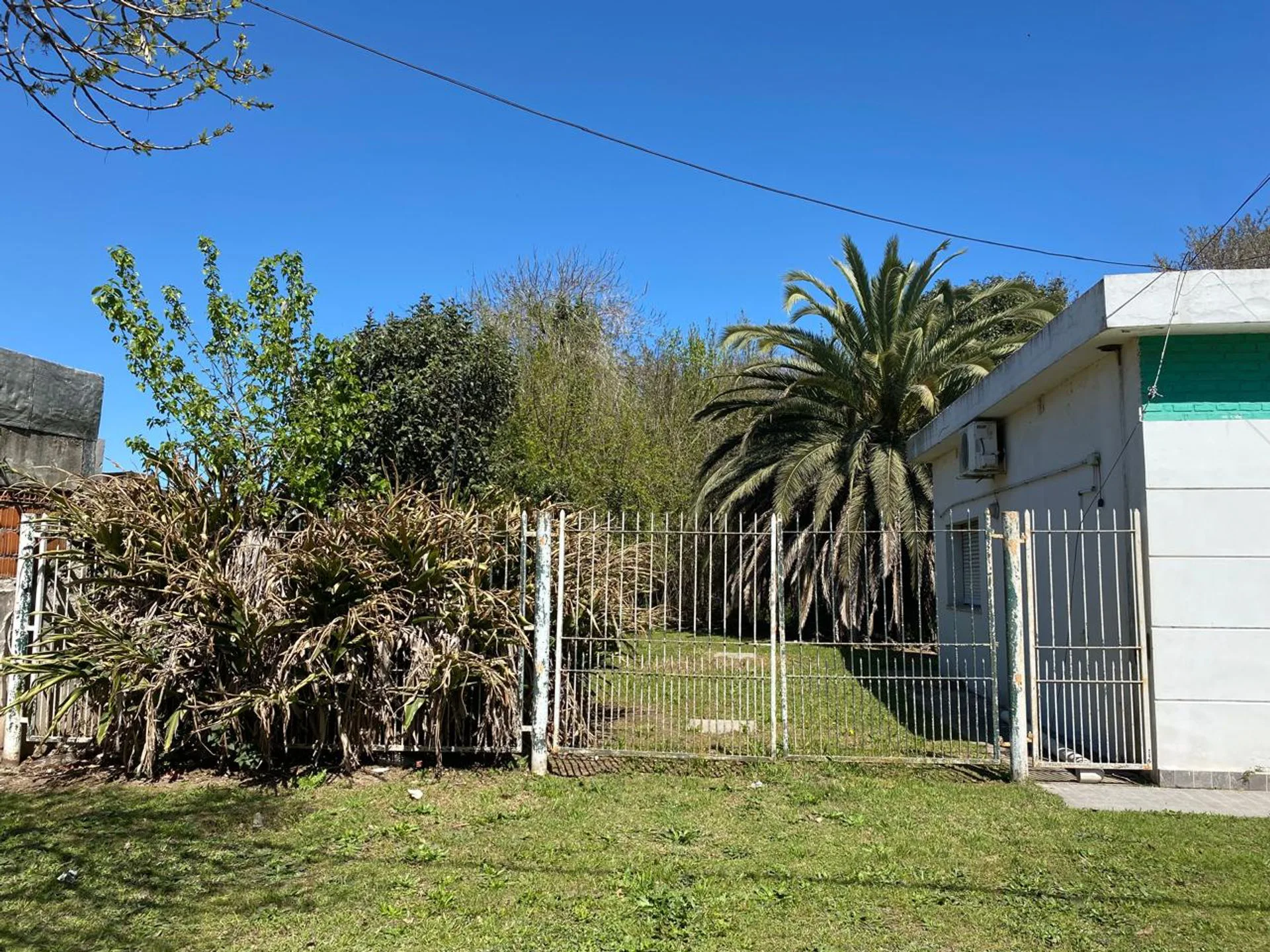 Venta de propiedad comercial.Funes. 4 ambientes foto 3