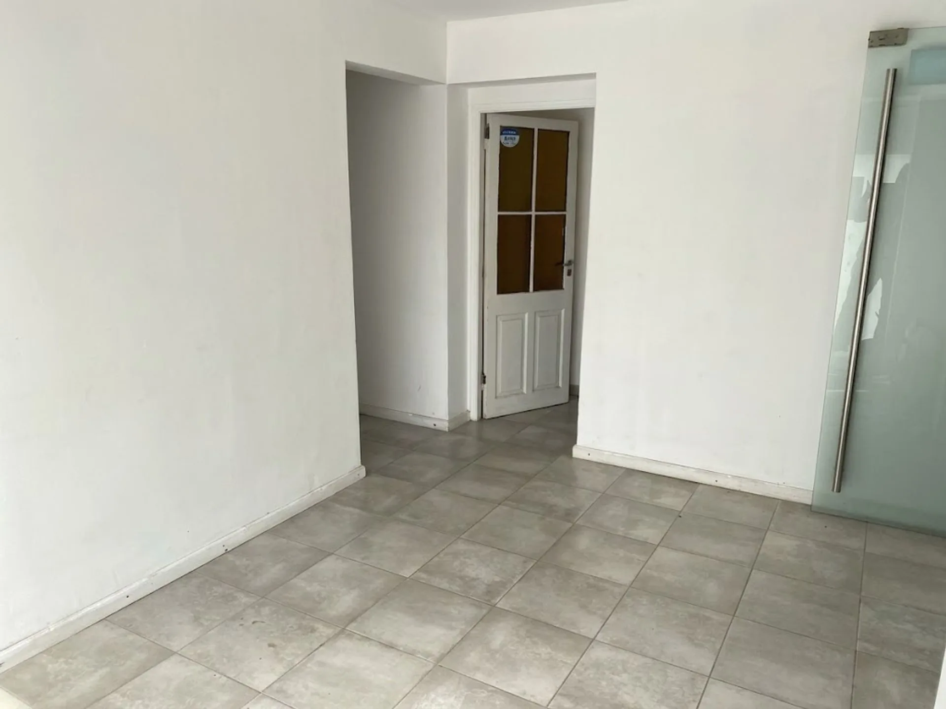 Venta de propiedad comercial.Funes. 4 ambientes foto 4