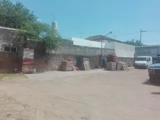 Corralón 40 mts de Frente s/Bustamante - Zona Comercial foto 4