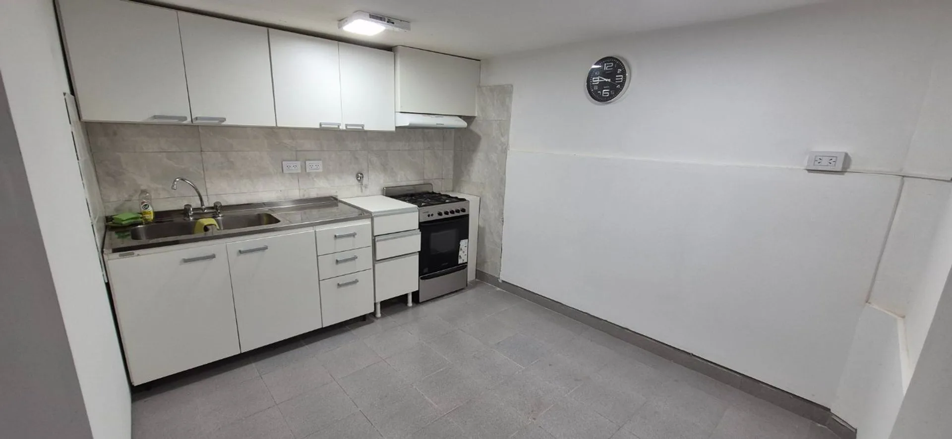 En Venta PH. Ideal profesionales. Centro foto 3