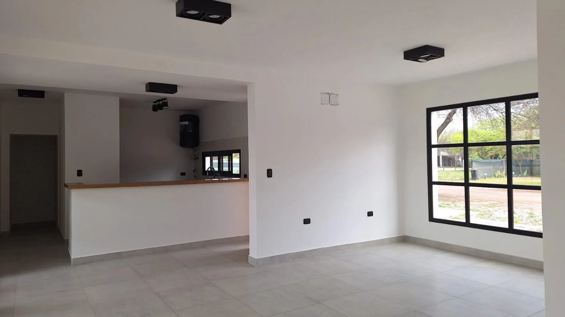 Venta de Casa a Estrenar Barrio Privado El Chañar foto 3