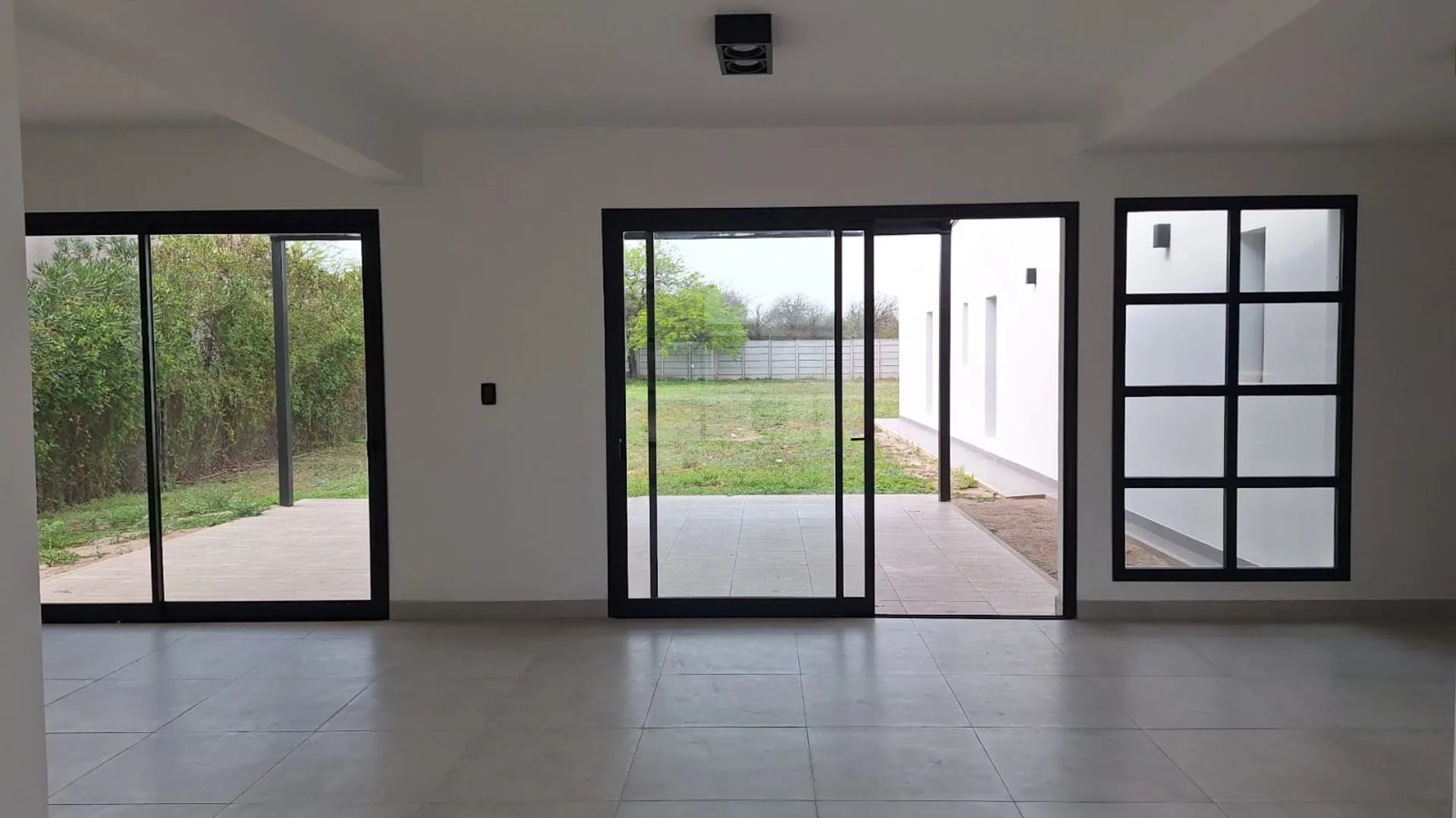 Venta de Casa a Estrenar Barrio Privado El Chañar foto 4