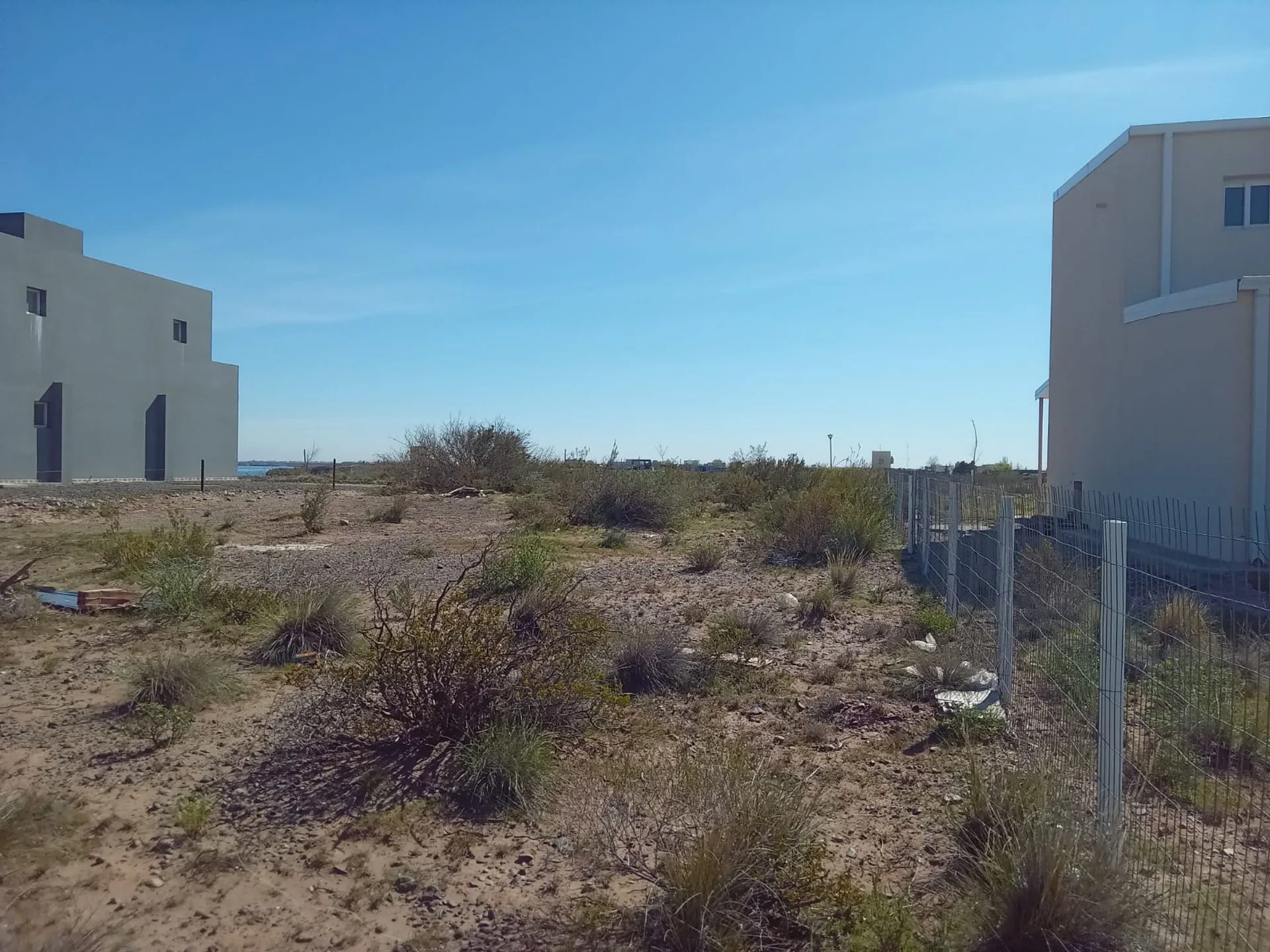 VENTA DE TERRENO CON VISTA AL LAGO EN TENIS CLUB foto 4