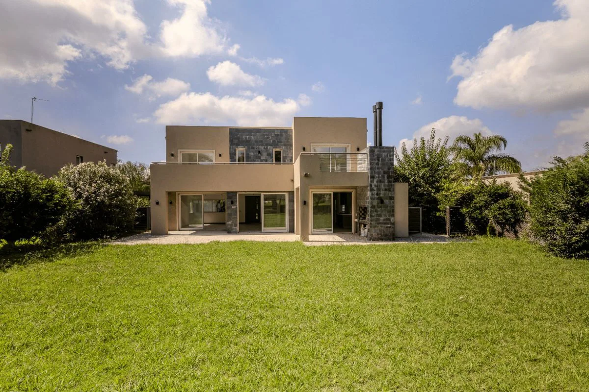 Casa en venta en B° San Matias a estrenar foto 3