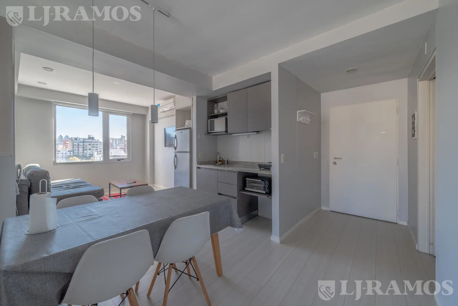 MONOAMBIENTE APTO PROFESIONAL O VIVIENDA CON COCHERA Y AMENITIES EN RECOLETA foto 4