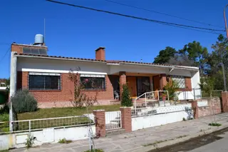 Casa en Tanti zona centro foto 1