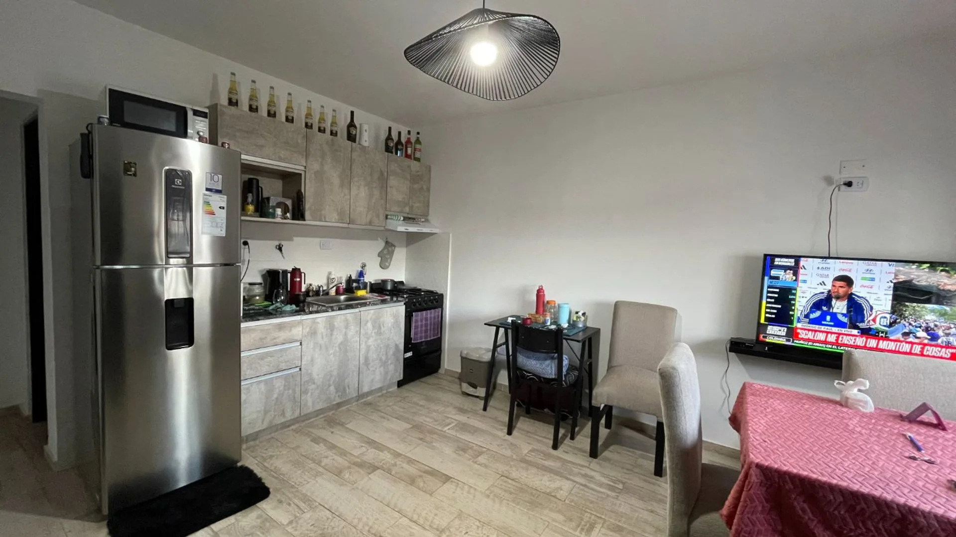 VENTA PH 2 AMBIENTES , FRENTE - BALCON - CASEROS foto 4