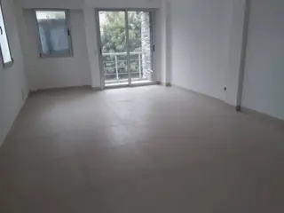 MONOMABIENTE super Luminoso- $10.000 CON COCHERA MAS IVA - Edificio Onix  - frente a POLO I foto 1