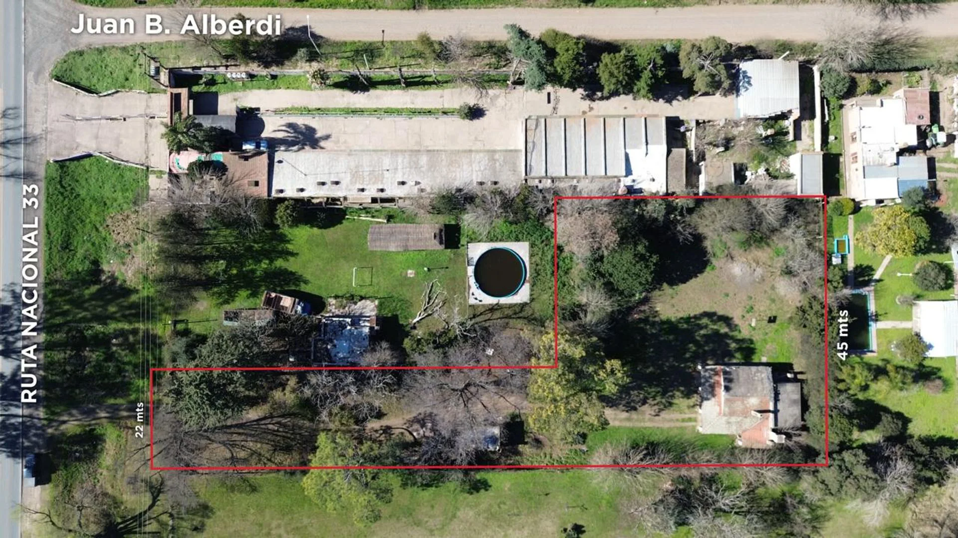 Se vende quinta c/lote de 3.284m2 sobre Ruta NN°33