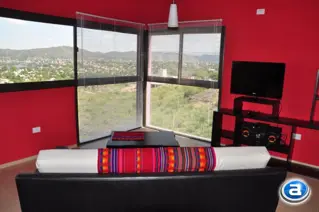 HERMOSOS DEPTOS CON MUY LINDA VISTA PANORAMICA. PILETA. AMPLIOS. CON EQUIPAMIENTO FULL foto 1