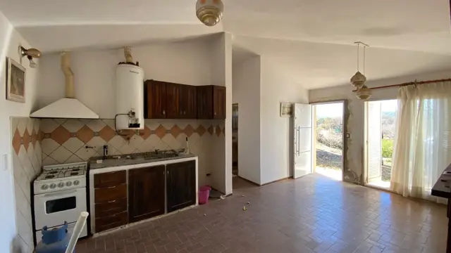 VENTA CASA 2 DORM y MONOAMBIENTE EN MAYU SUMAJ