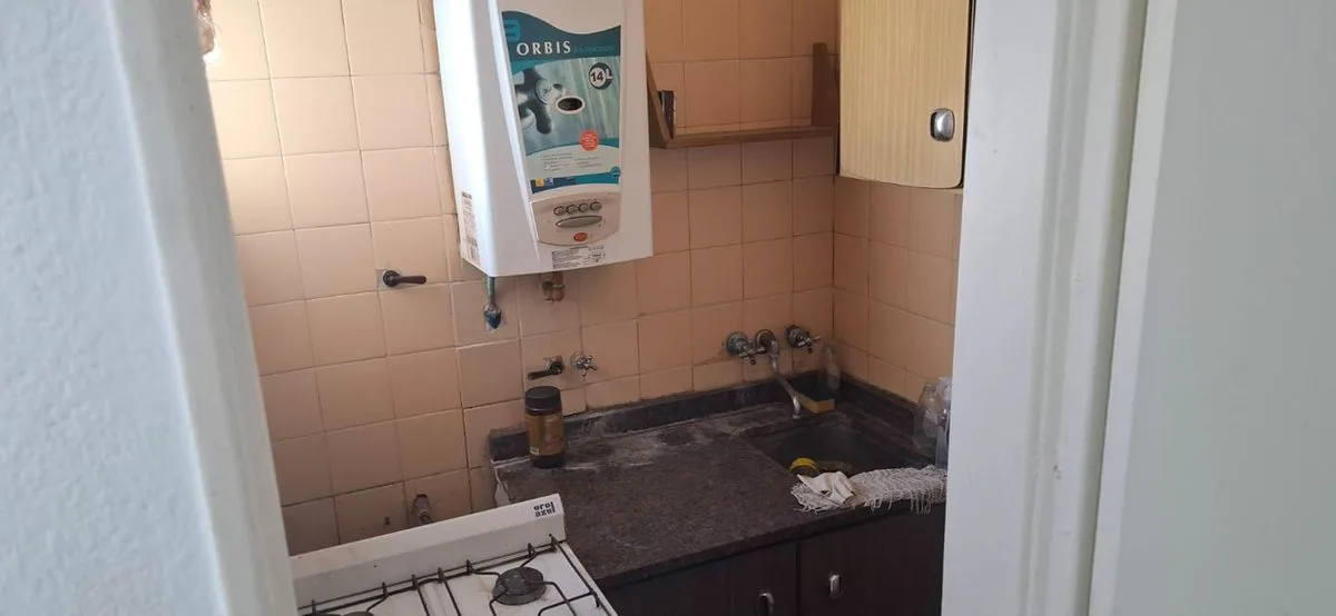 VENTA MONOAMBIENTE AL FRENTE CON BALCON foto 5