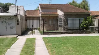 EXCELENTE CASA A 400 DE JUMBO foto 1