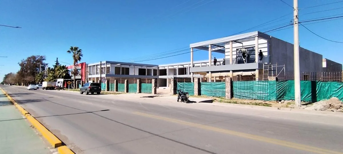 DEPARTAMENTOS EN VENTA- LATERAL CALLE PASO- LUJAN foto 4