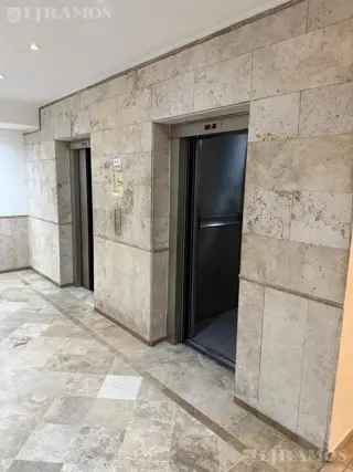 Alquiler de oficina de 776 m2 en Munro foto 3