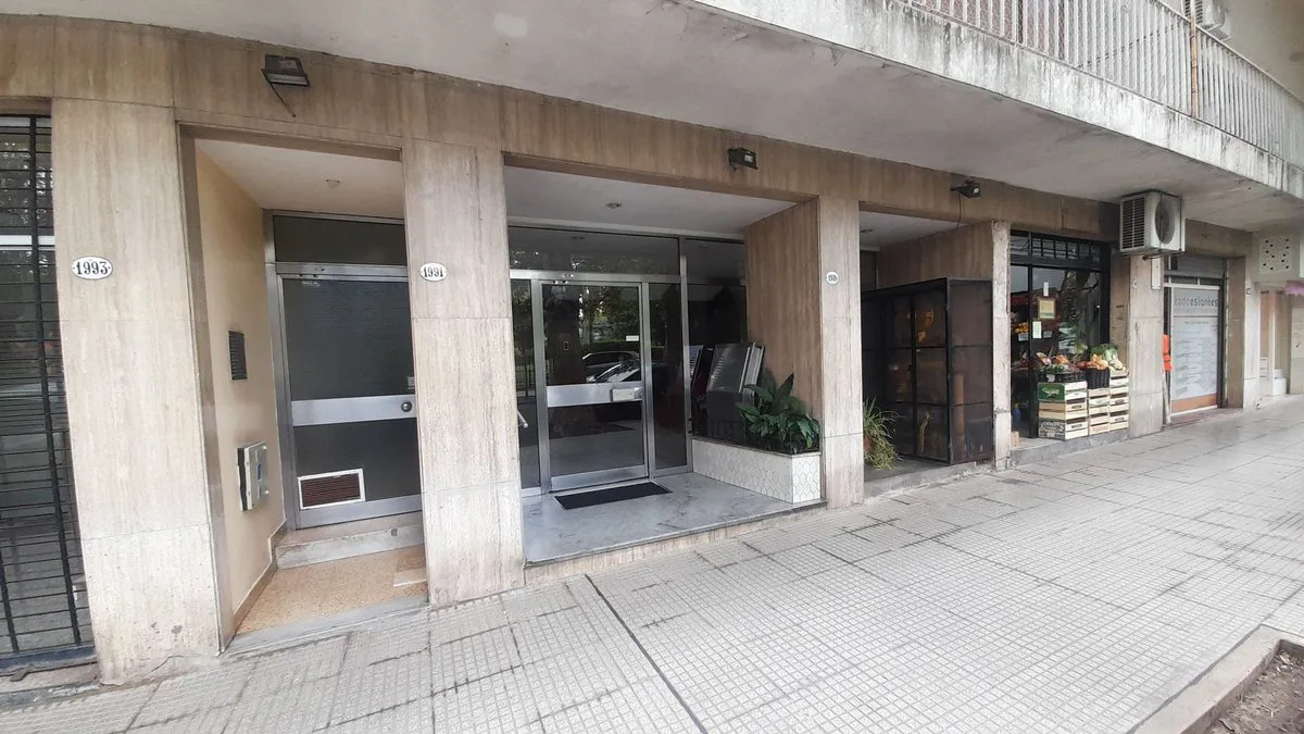 Depto 3 amb c/bcón al Fte en alquiler en Belgrano foto 2