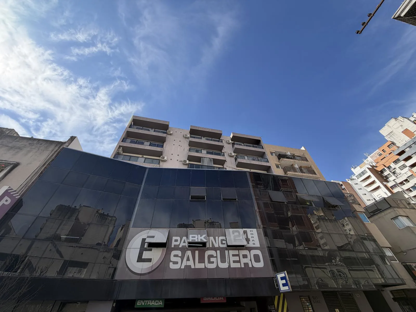 CENTRO a 50 mts de Nueva Cordoba 1 dormitorio amoblado, con escritura y posesion inmediata foto 2