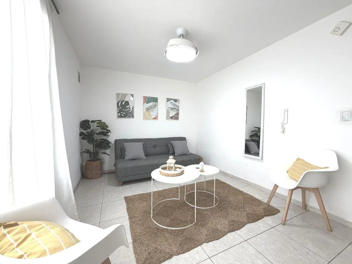 CENTRO a 50 mts de Nueva Cordoba 1 dormitorio amoblado, con escritura y posesion inmediata foto 4