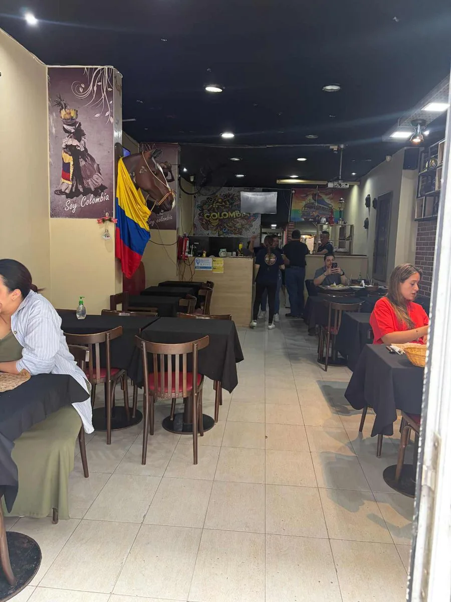 VENTA FONDO DE COMERCIO RESTAURANTE GRAN UBICACIÓN foto 4