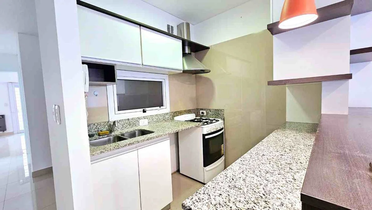 Alquiler 2 AMBIENTES VILLA CRESPO PATIO y COCHERA foto 2