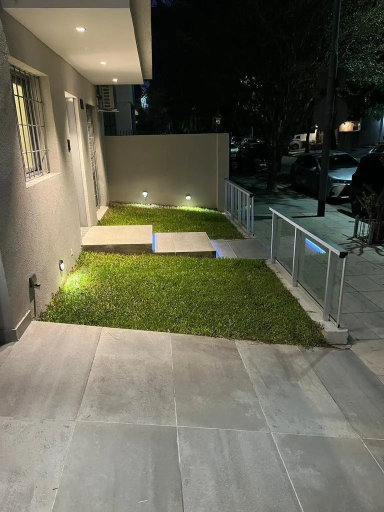 VENDO CASA Barrio RIVER CASI A ESTRENAR SIN EXPENSAS ESPECTACULAR foto 3