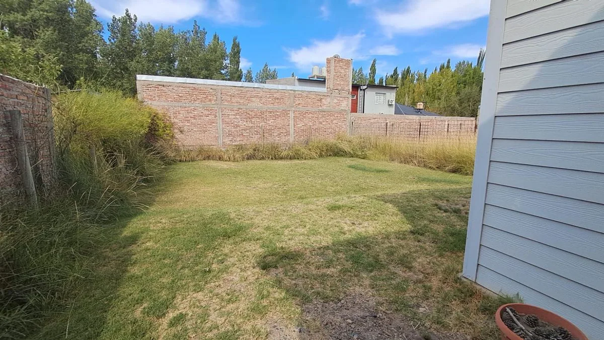 VENTA | CASA 2 DORM | B° ALTOS DE CNEA | PLOTTIER foto 3