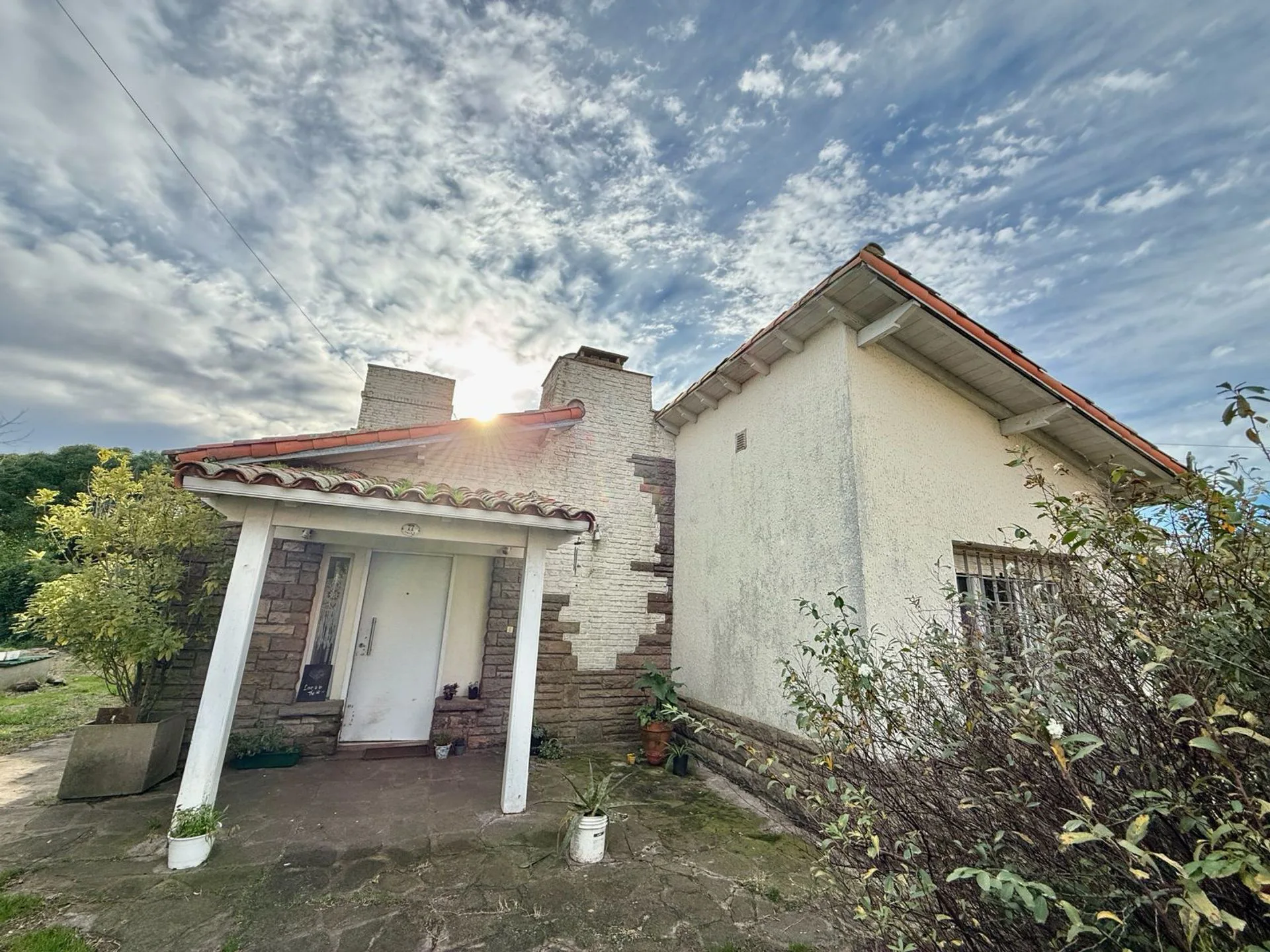 Venta Casa 4amb+Depto+Lote, parque, Zona Alfar foto 4