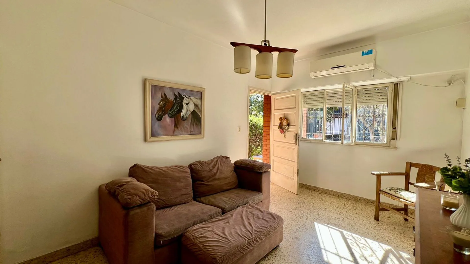 CASA 6 AMBIENTES CON JARDIN LOTE 500m2 TORCUATO foto 3