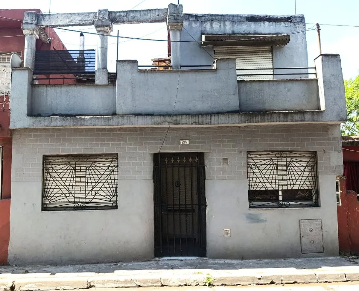 VENTA CASA 4 AMBIENTES V. CELINA CERCA MDO CENTRAL foto 2