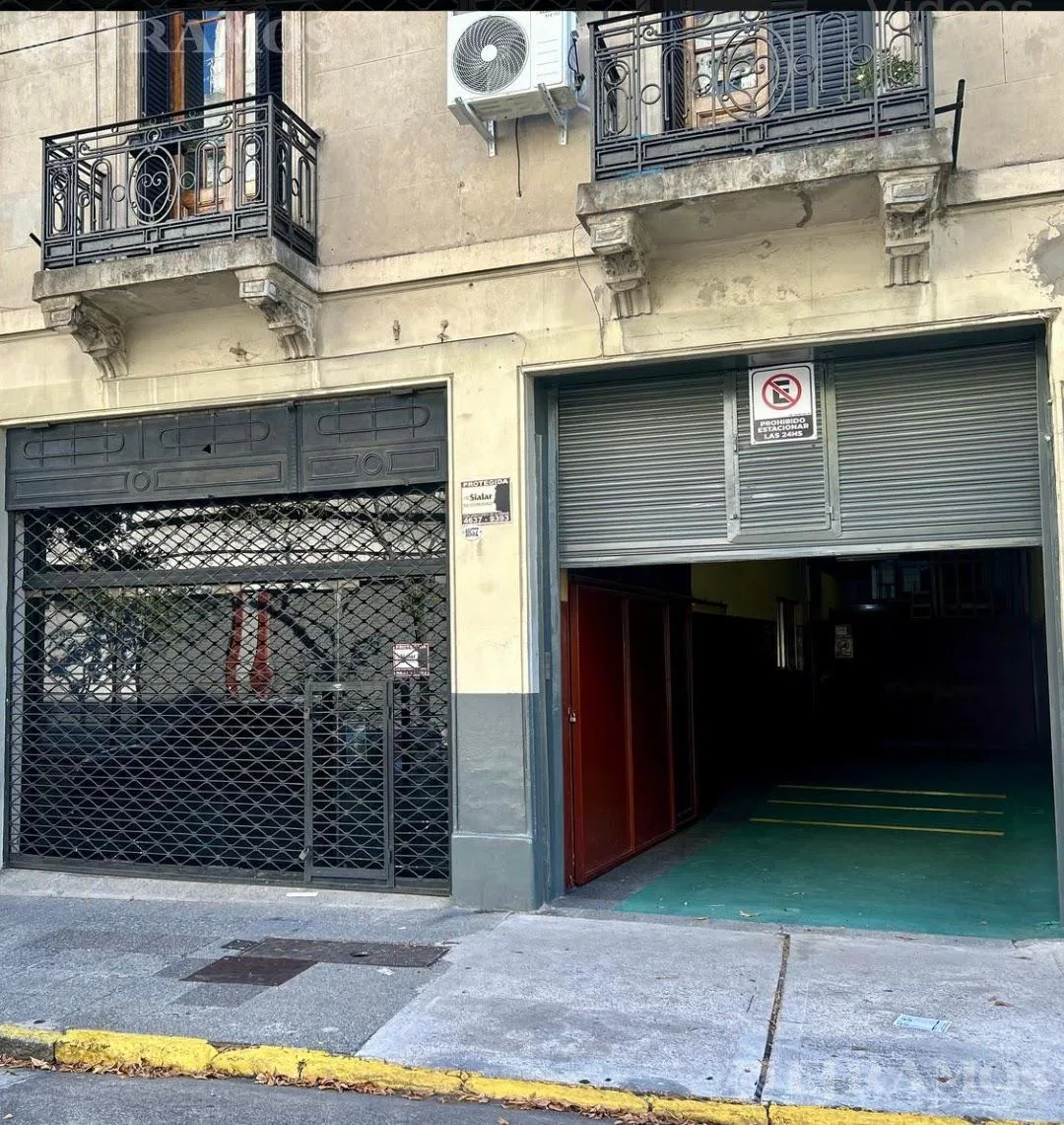 Local en venta de 380 m2 en Barracas foto 2