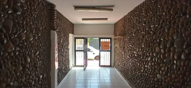 DORREGO Ubicadísimo Lamadrid Dorrego 90 m2 totales $ 320.000 IMPERIO INMOBILIARIA Mza