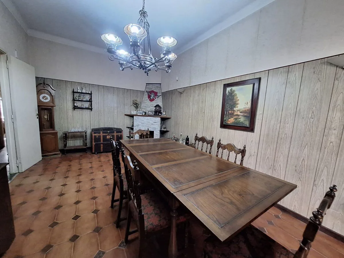 VENTA CASA 3 AMB.EN SAN ANDRES CON PILETA Y PARQUE foto 4