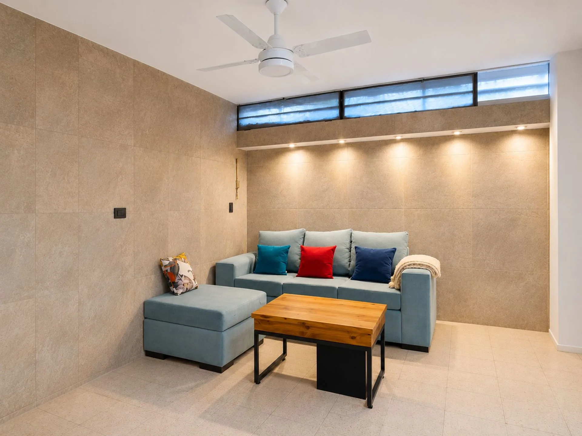 Venta de Duplex en 6ta Seccion foto 5