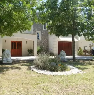 En venta Casa de 6 ambientes  Barrio Privado en Gral. Rodríguez foto 1