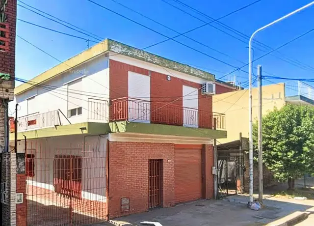 CASA 4 AMB GONZÁLEZ CATAN