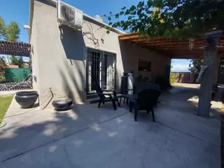 VENTA DE CASA CON  PILETA RODEO DEL MEDIO MAIPU foto 4