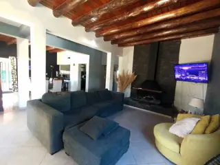 VENTA DE CASA CON  PILETA RODEO DEL MEDIO MAIPU foto 5