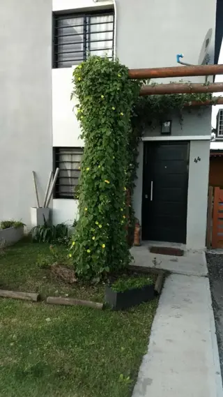 Duplex 3 Ambientes En Venta, Patio y Cochera - Umbrales de La Merced, Moreno foto 1